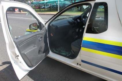 A Randburg police officer was shot in the neck while attending to a cash-in-transit vehicle robbery in Ferndale on 14 October.